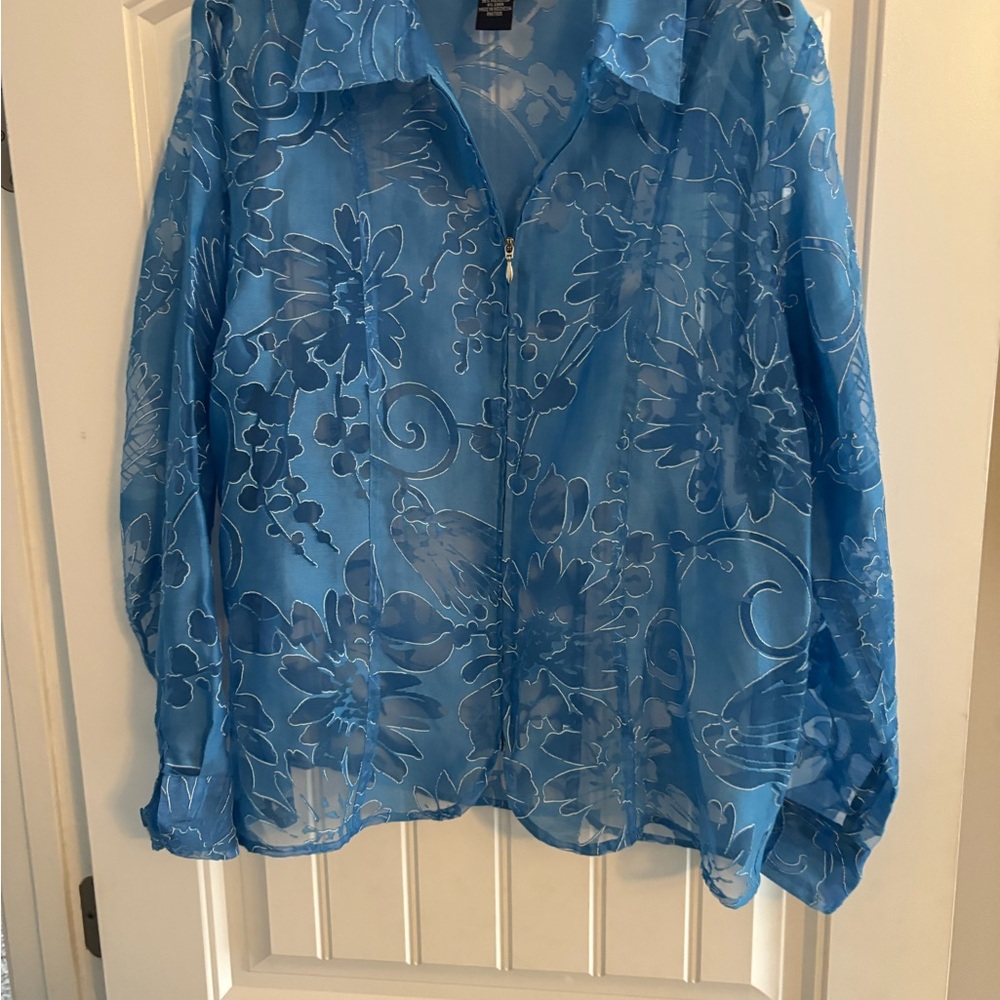 Susan Graver Blue Floral Top